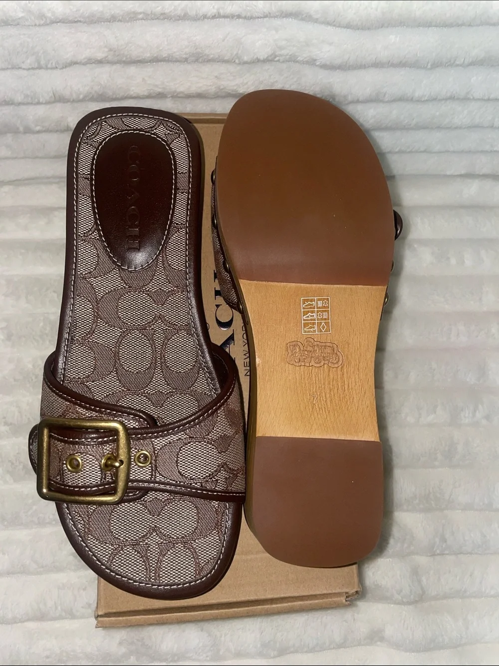 NIB Coach Margot Signature Oak/Maple Jacquard Wooden Platform Sandal Women’s 7